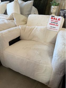 Fuzzy chair