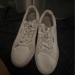 Puma Used Woman’s Size 9 
