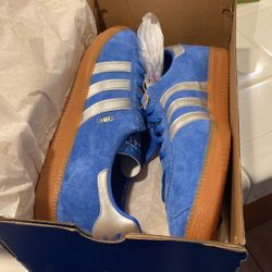 Adidas Torino size 11.5 sneaker shoes