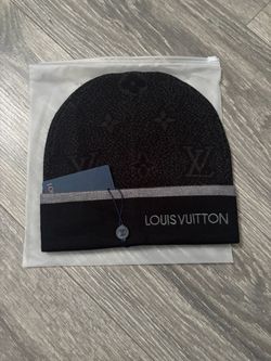 LV beenie