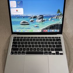 MacBook M1