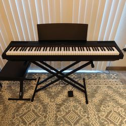 YAMAHA Digital 88-Key Weighted Keyboard P-115