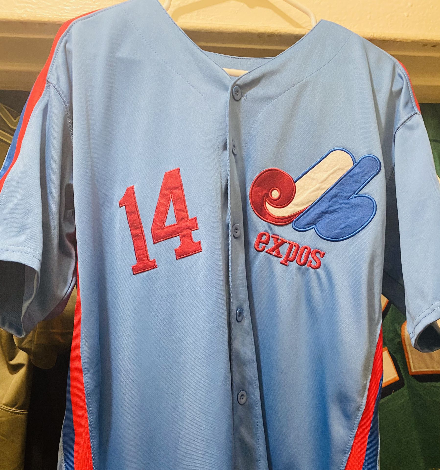 Pete Rose, Size Large (Men’s) Blue Montreal Expos Throwback Jersey. for  Sale in Long Beach, CA - OfferUp