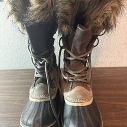 Sorel Joan Of Arctic Women's 8 Suede Waterproof Snow Boots NL1540-051 Beautiful