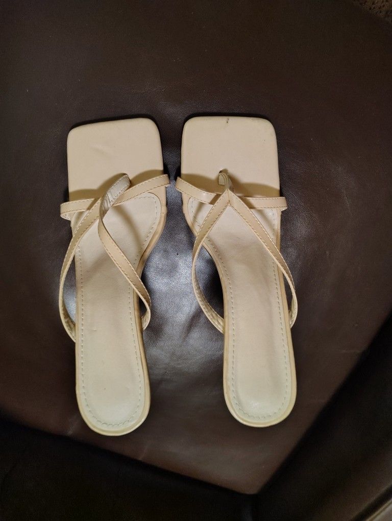SheIn Heeled Thong sandals