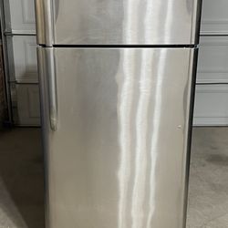 Frigidaire Fridge Refrigerator 