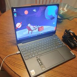 Lenovo Yoga 9 14IRP8 14" i7-1360P 2.2GHz 16GB RAM 1TB SSD

