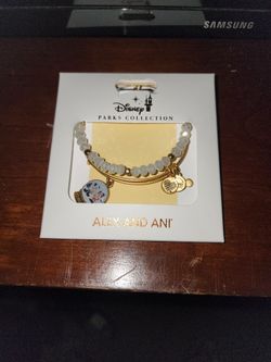 Alex And Ani Disney Christmas Edition 