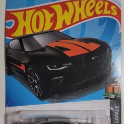 Hot Wheels 18 Camaro SS