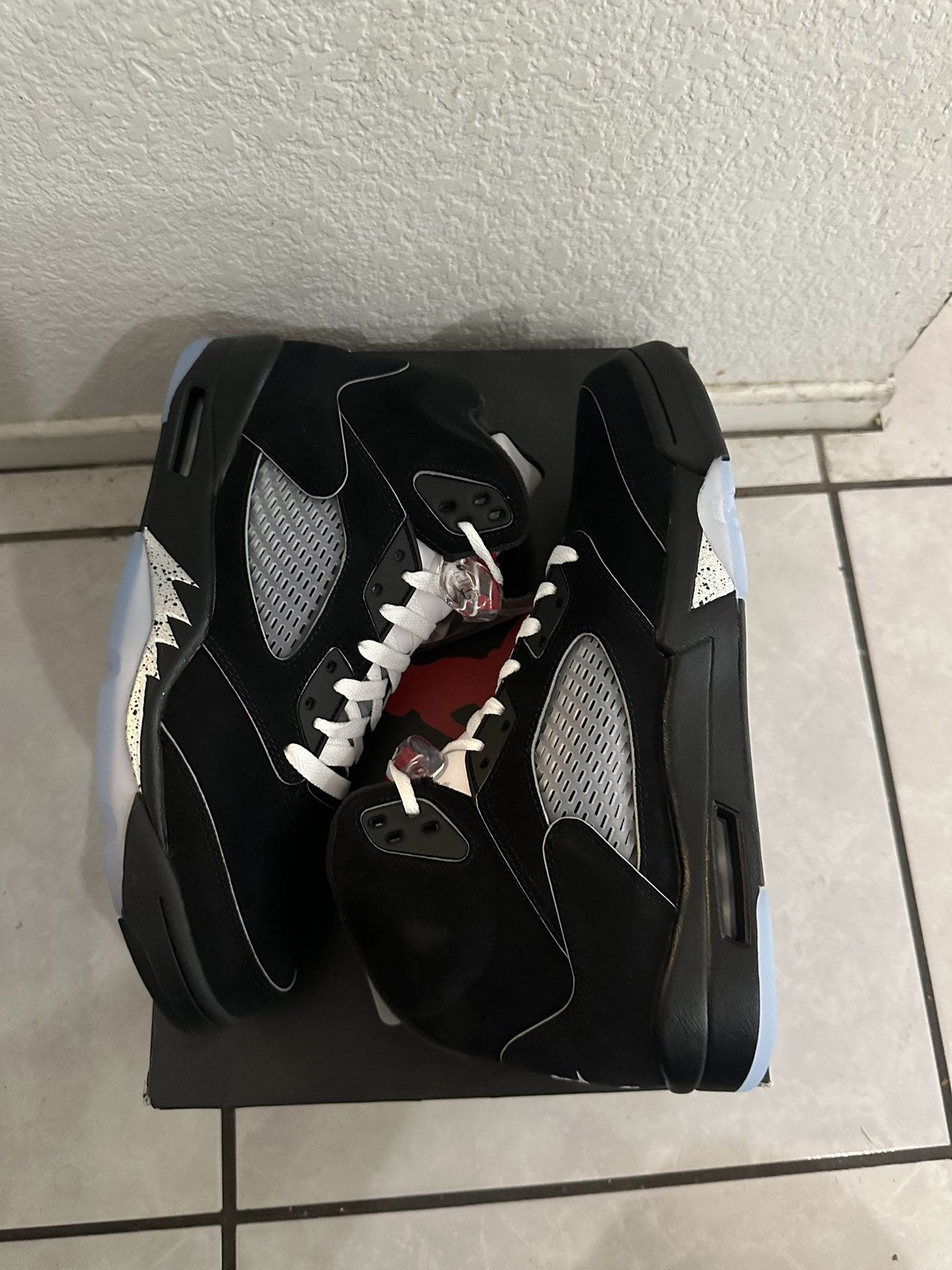Jordan 5 Metallic