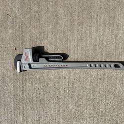 24” Milwaukee Pipe Wrench