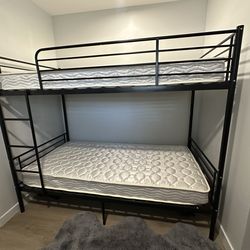 Metal Bunk Bed with 2 mattresses