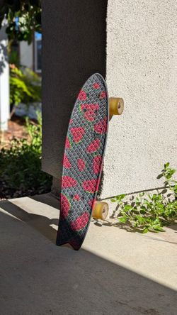 Globe Bantam Skateboard - Melon - 6.0in x 23.0in