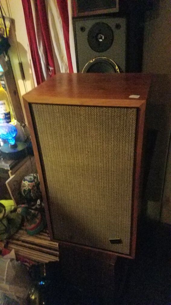 Vintage Marantz Imperial 7 2 way speakers in awesome condition