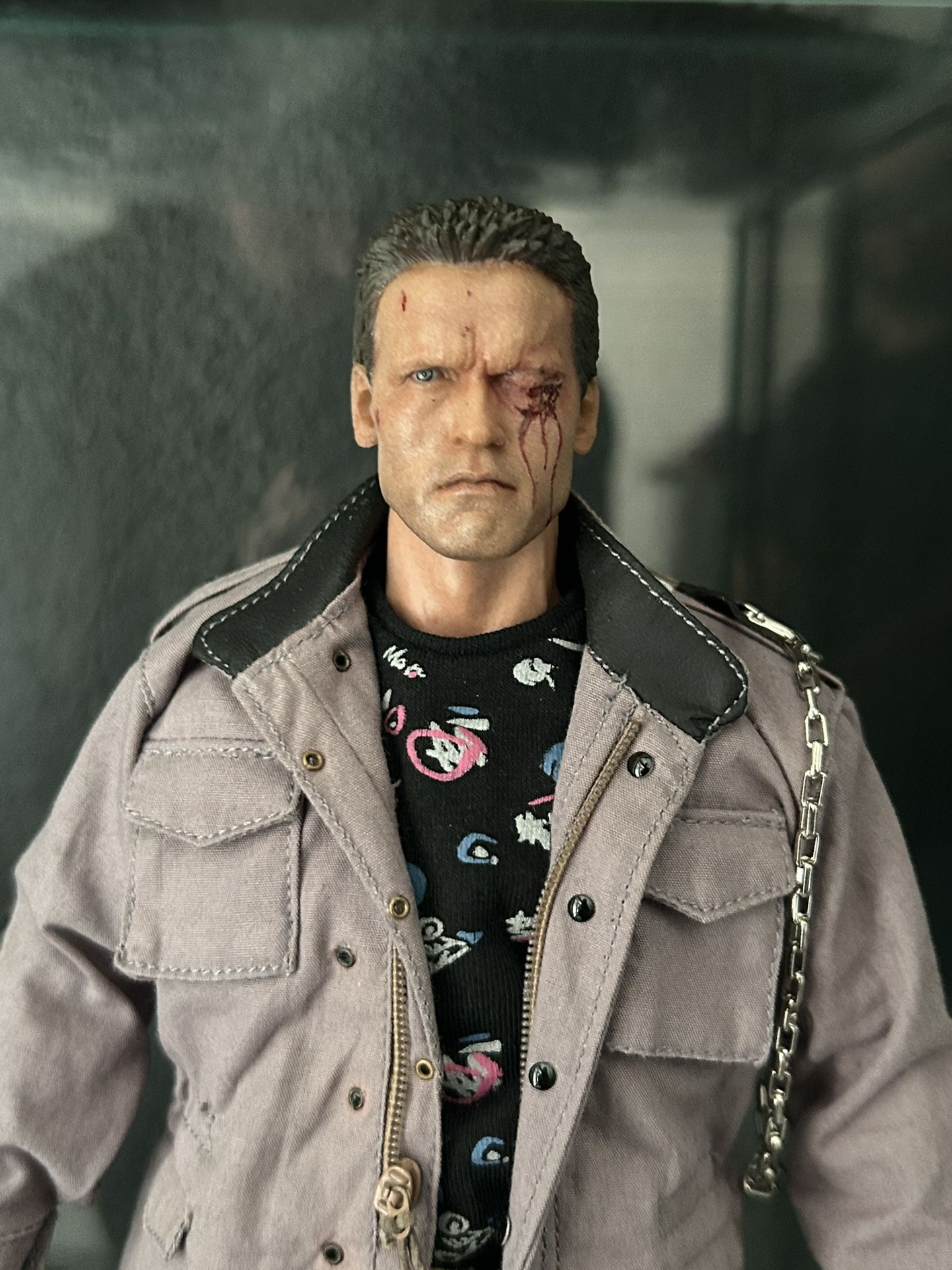 Terminator Tech Noir 1/6 Hot Toys Figure