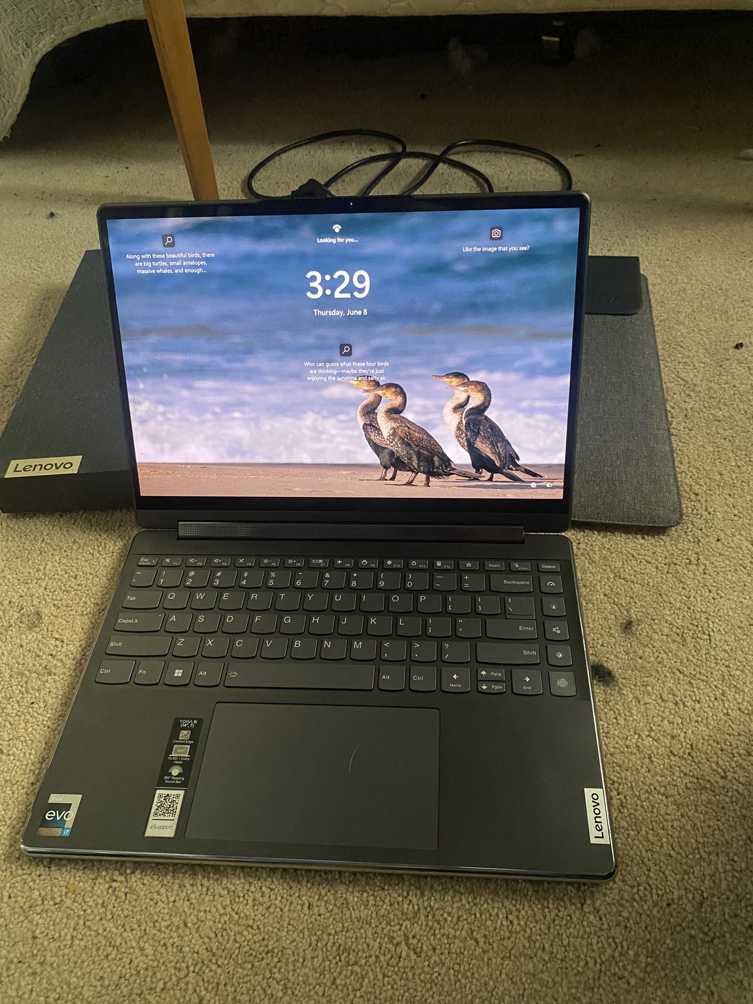 Lenovo Laptop 2-1 Touch Screen 