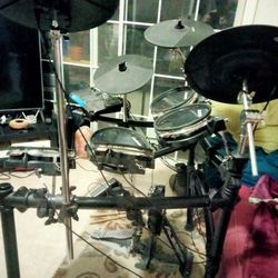 Alesis Dm10 Electric Drum Kit