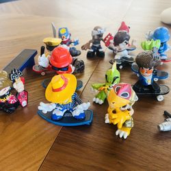 Tech Deck Figurines & Skateboards