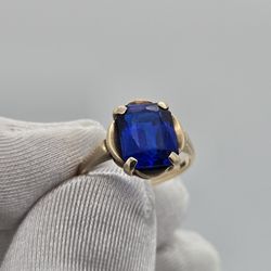 BIRTHSTONE RING 10 K W/BLUE STONE