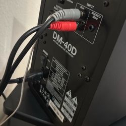 Pioneer DJ Studio Speakers DM-40D Like New With Stands