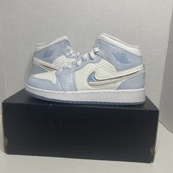 (NEW)Jordan 1 Mid SE GS 'Glitter Swoosh'