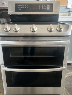 LG Electric Double Oven Stove 