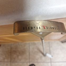 BERMUDA TRIANGLE 35" RH PUTTER. NEVER USED $50. FIRM PRICE 