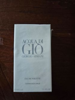 Armani Beauty 
Acqua di Giò Eau de Toilette with Calabrian Bergamot & Cedarwood