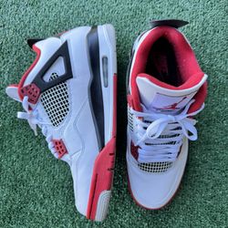Jordan 4 Fire Red 2020 Size 9.5