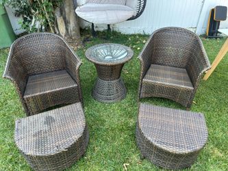 PATIO FURNITURE