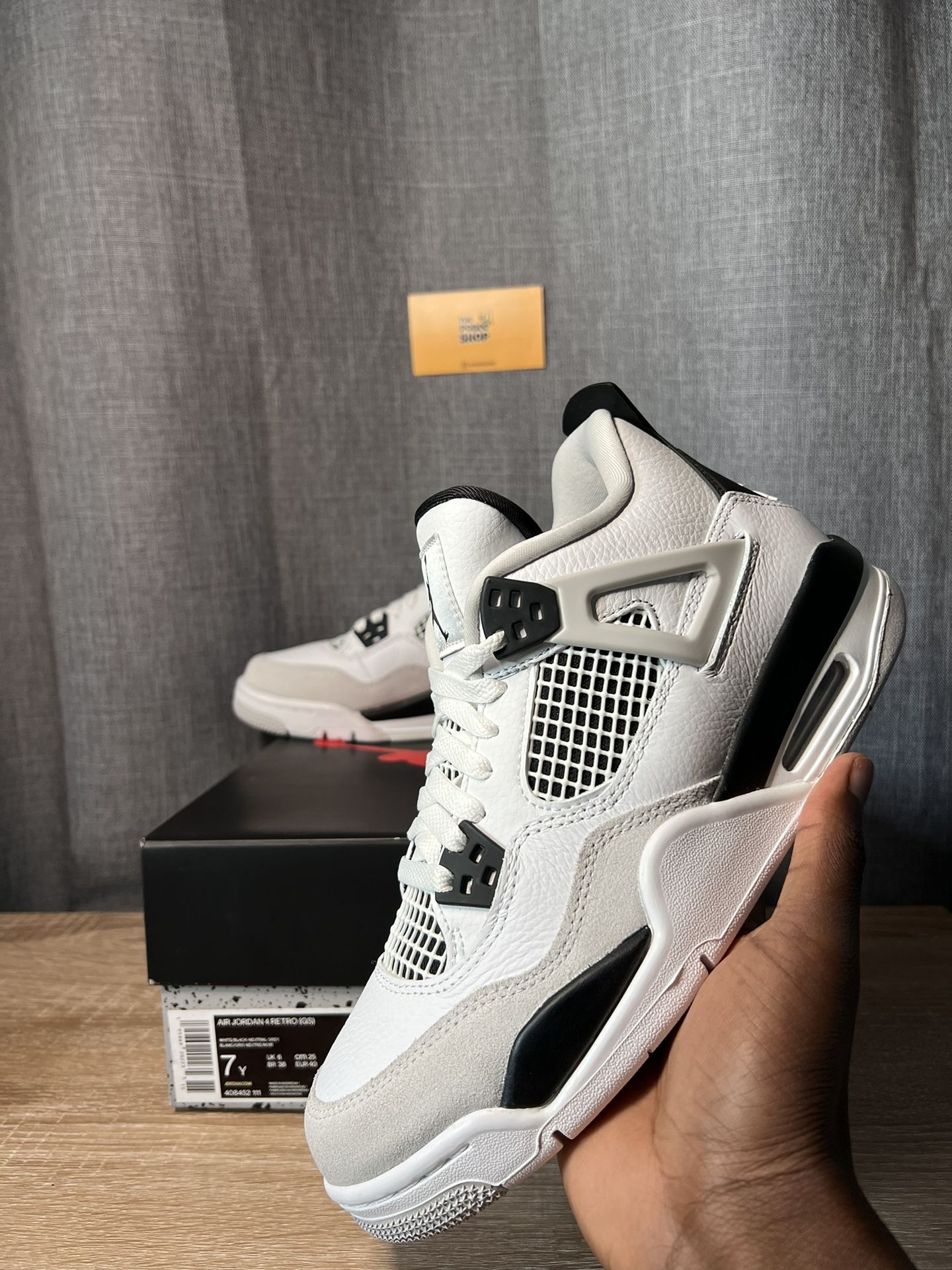 Jordan 4 Military Black Size 7y/8.5W
