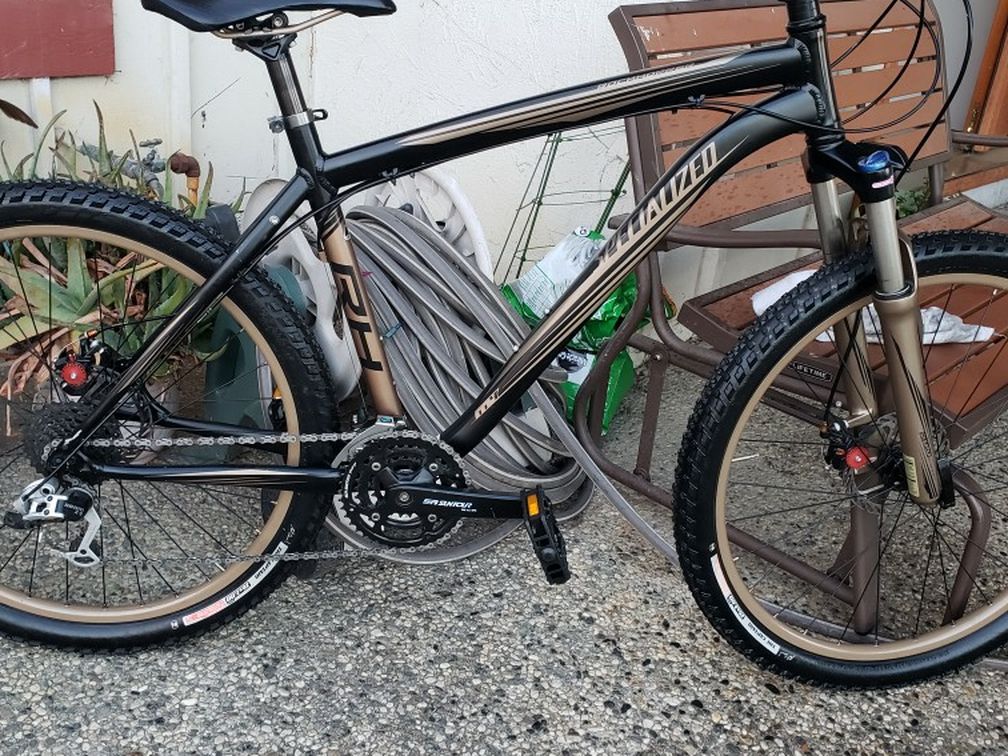 Specialized Rochhopper Mountain Bike
