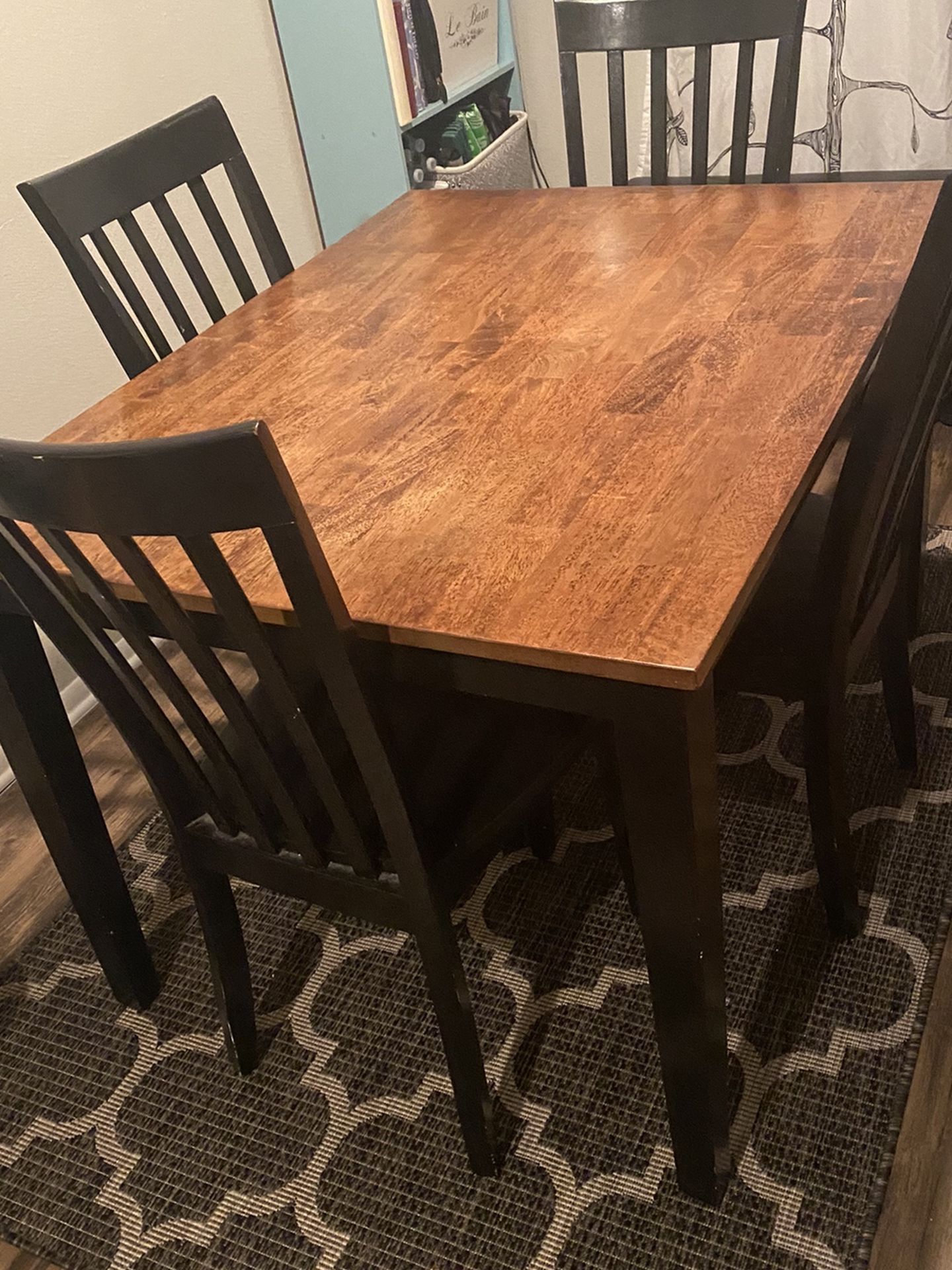 Table and Chairs Set 