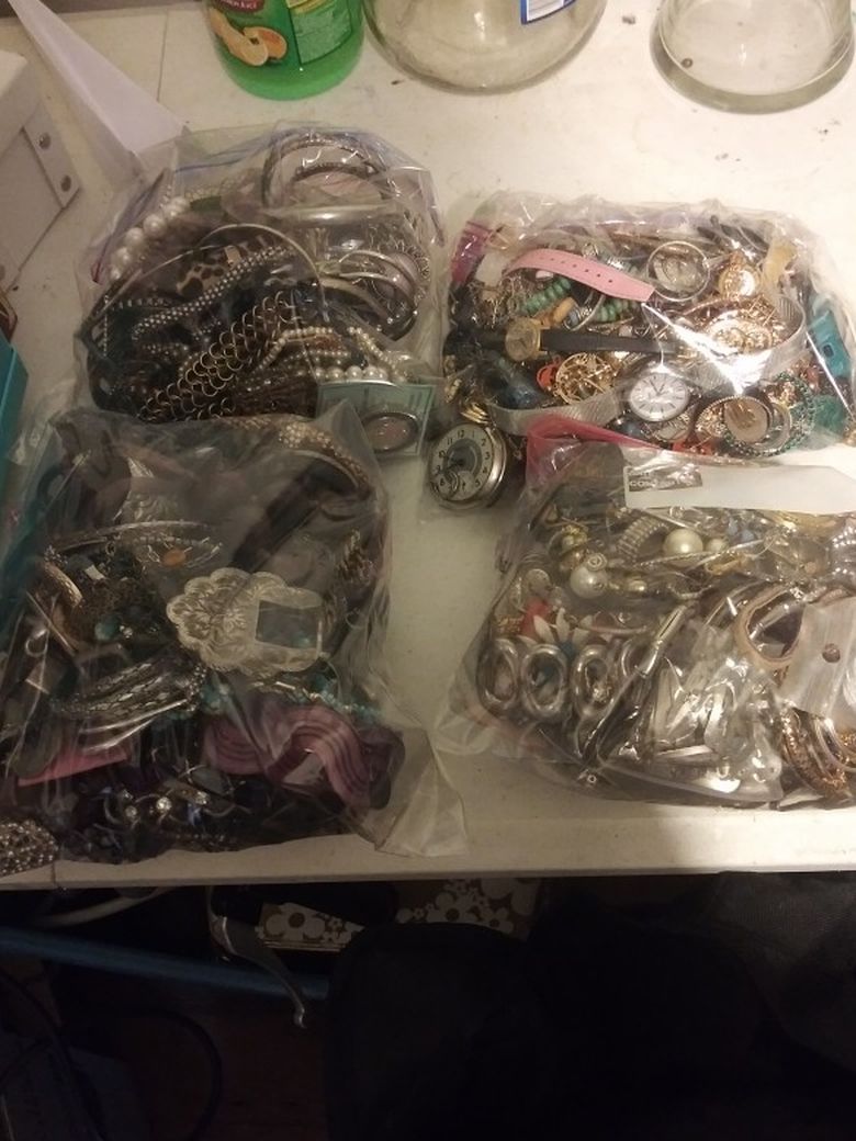 4 Large Grab Bags Of Jewelry And Watches