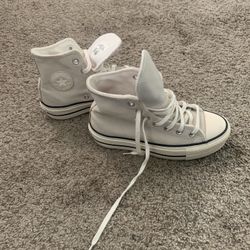 Platform Converse Never Worn Before. 
