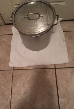 32 qt stainless steel cooking pot bayou classic with lid and xtra