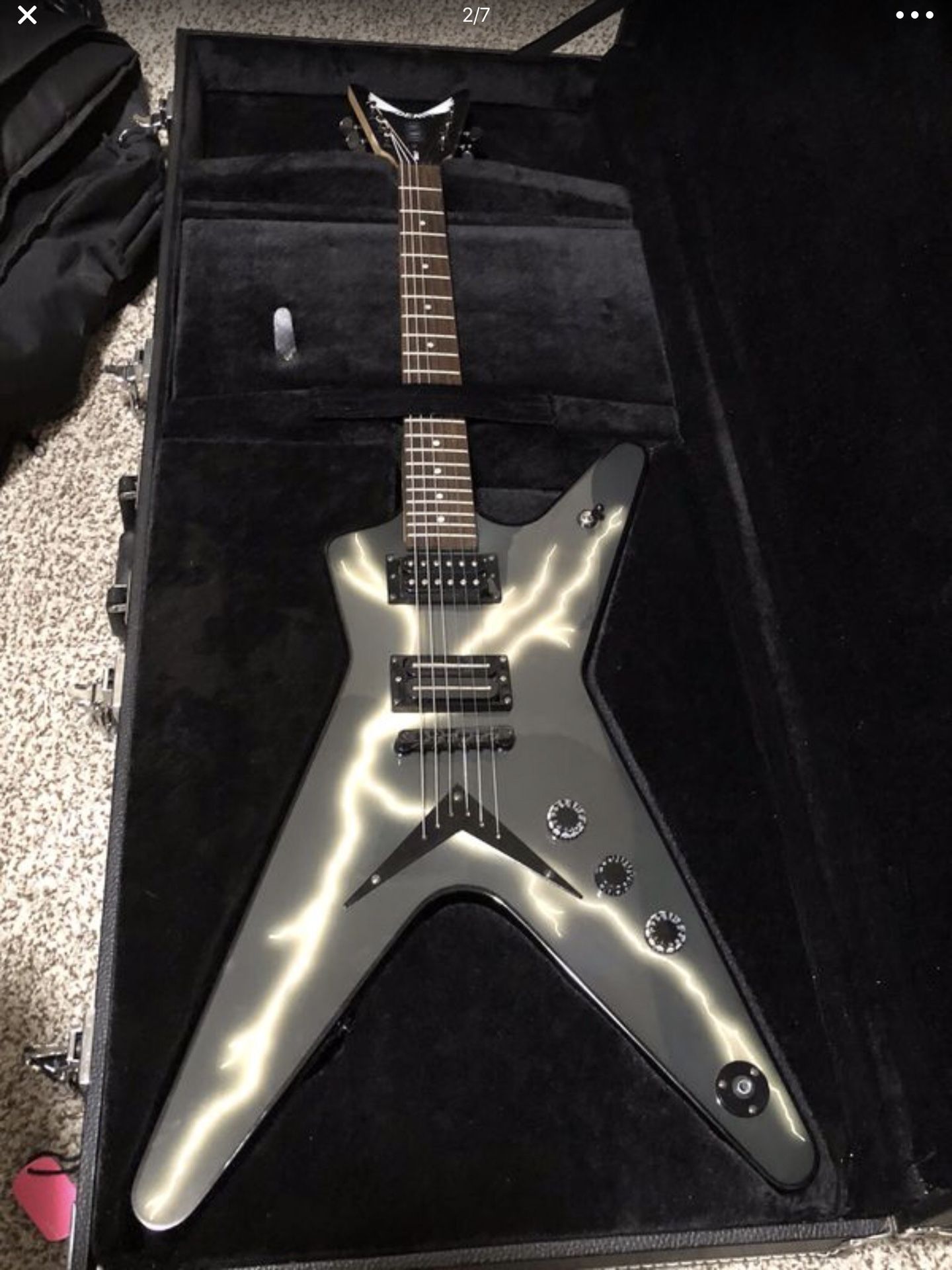 Dean Dimebolt guitar with hardshell case