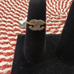 Beautiful 14 Karat Gold CC Ring Size 7 1/2