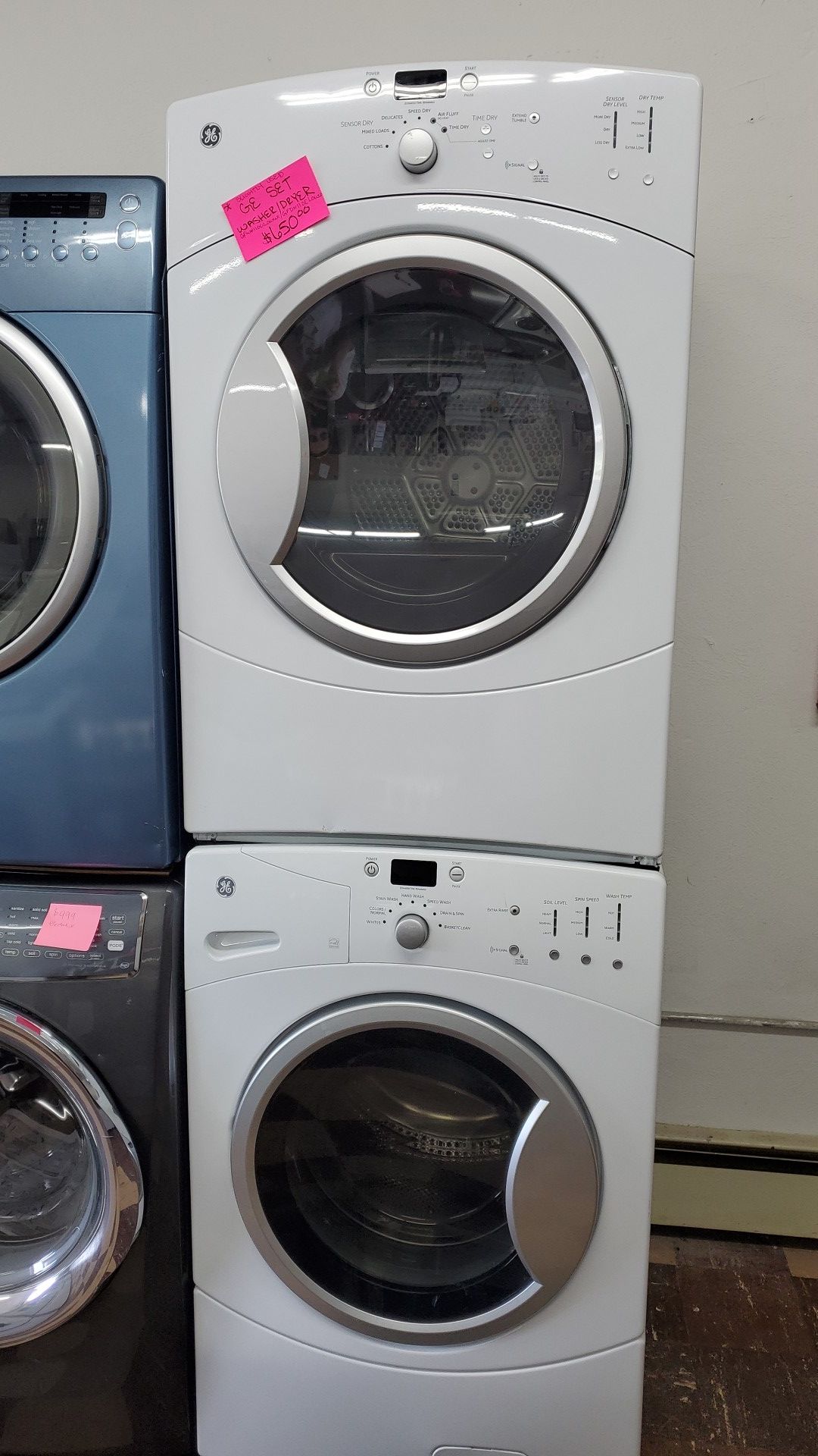 Slightly used GE WASHER/DRYER SET
