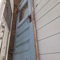 ANTIQUE WOODEN DOOR.  ( 32 X 80 ) 