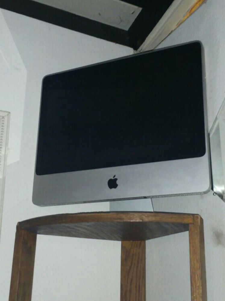 Apple all in 1 Computer