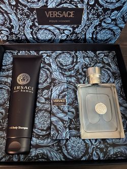 Versace Cologne gift set for men