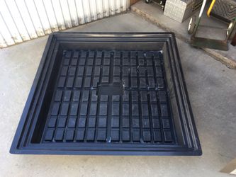 Indoor growing Flood Tray/table 48"x48"x6" deep used very little