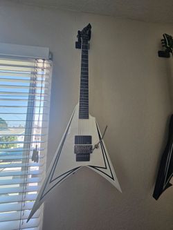 ESP LTD Alexi-600 Scythe