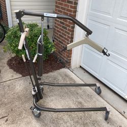 Like New Condition Proactive Protekt Onyx Hoyer Lift 