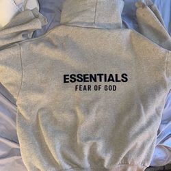Brown essential hoodie XL that makes you pull da ladies