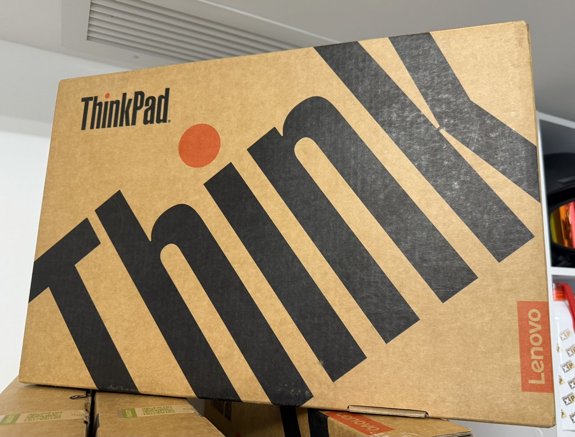 Laptop Lenovo ThinkPad E16 Touch i5 13Th 16Gb 512Gb