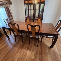 6-Seater  Dining Room Table And China Hutch