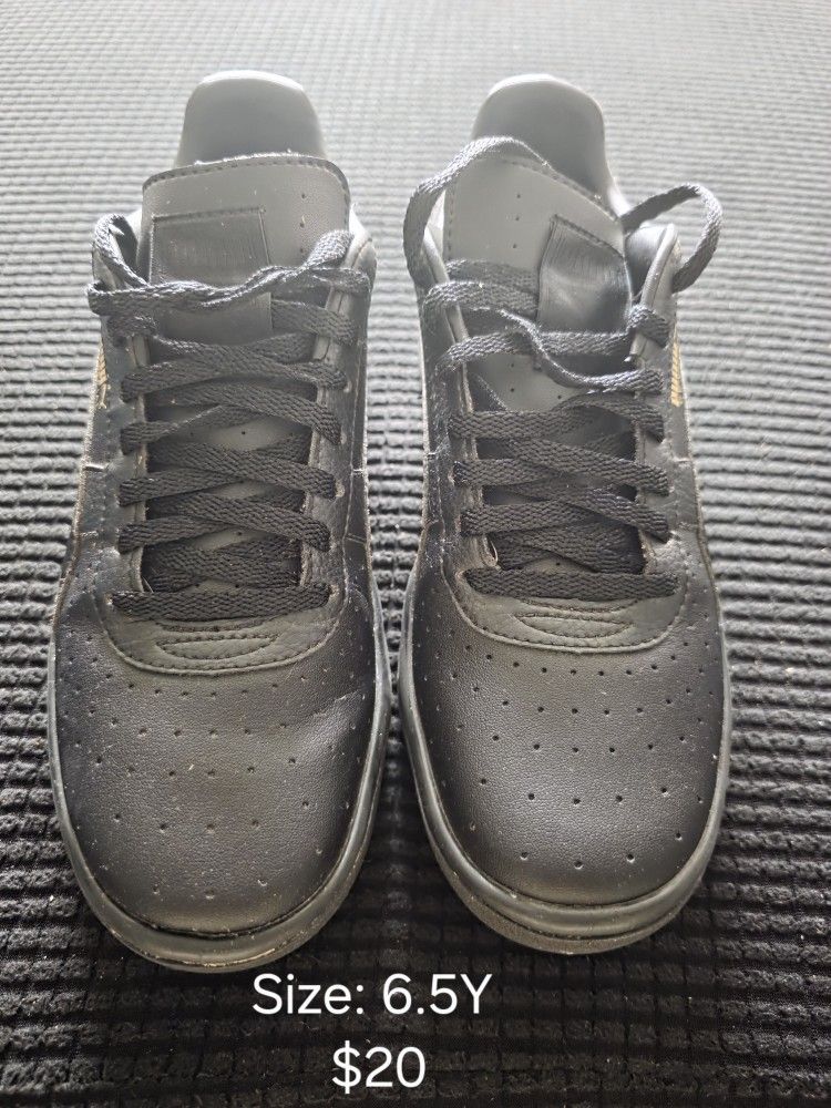 Kids Puma Shoes $20