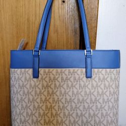 Brand New Michael Kors Large Bag NWT